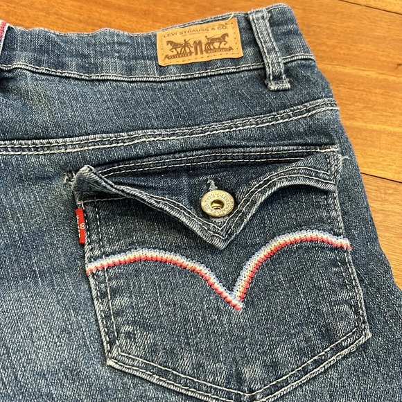 Levi’s Bermuda Shorts with Red, White and Blue accents - Picture 3 of 9